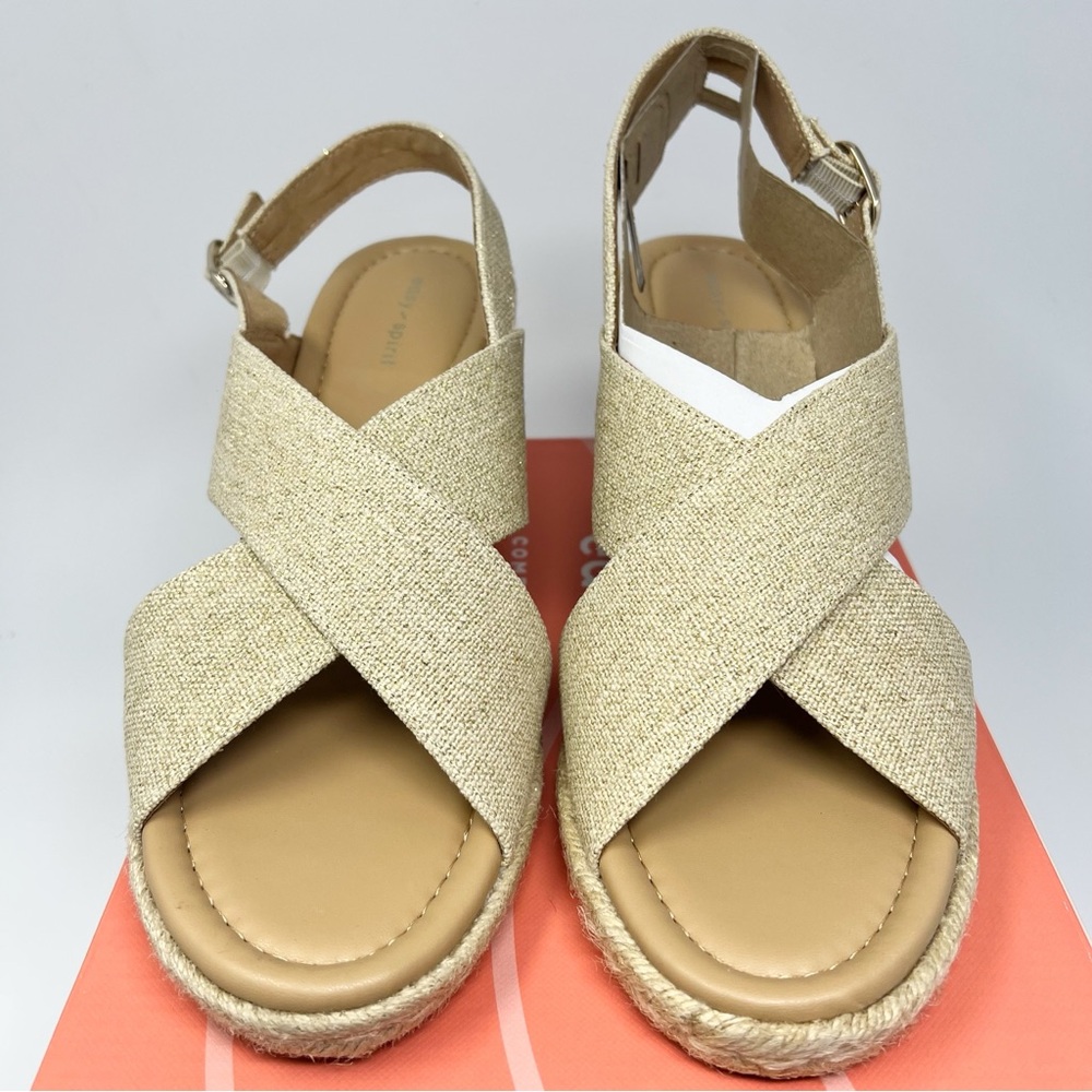 Easy Spirit Ariane Espadrille Sandal
Size 11 - Picture 4 of 10